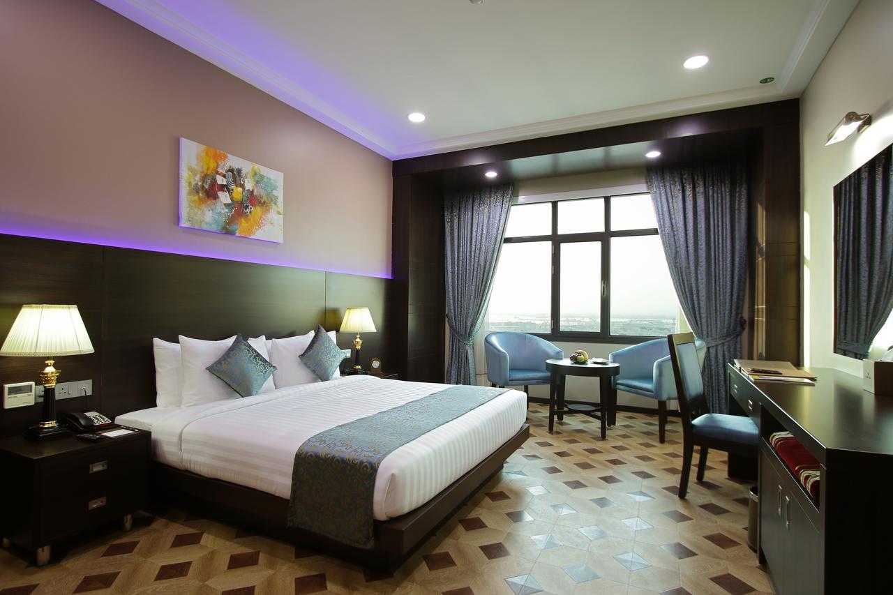 Park Regis Lotus Hotel Манама Экстерьер фото